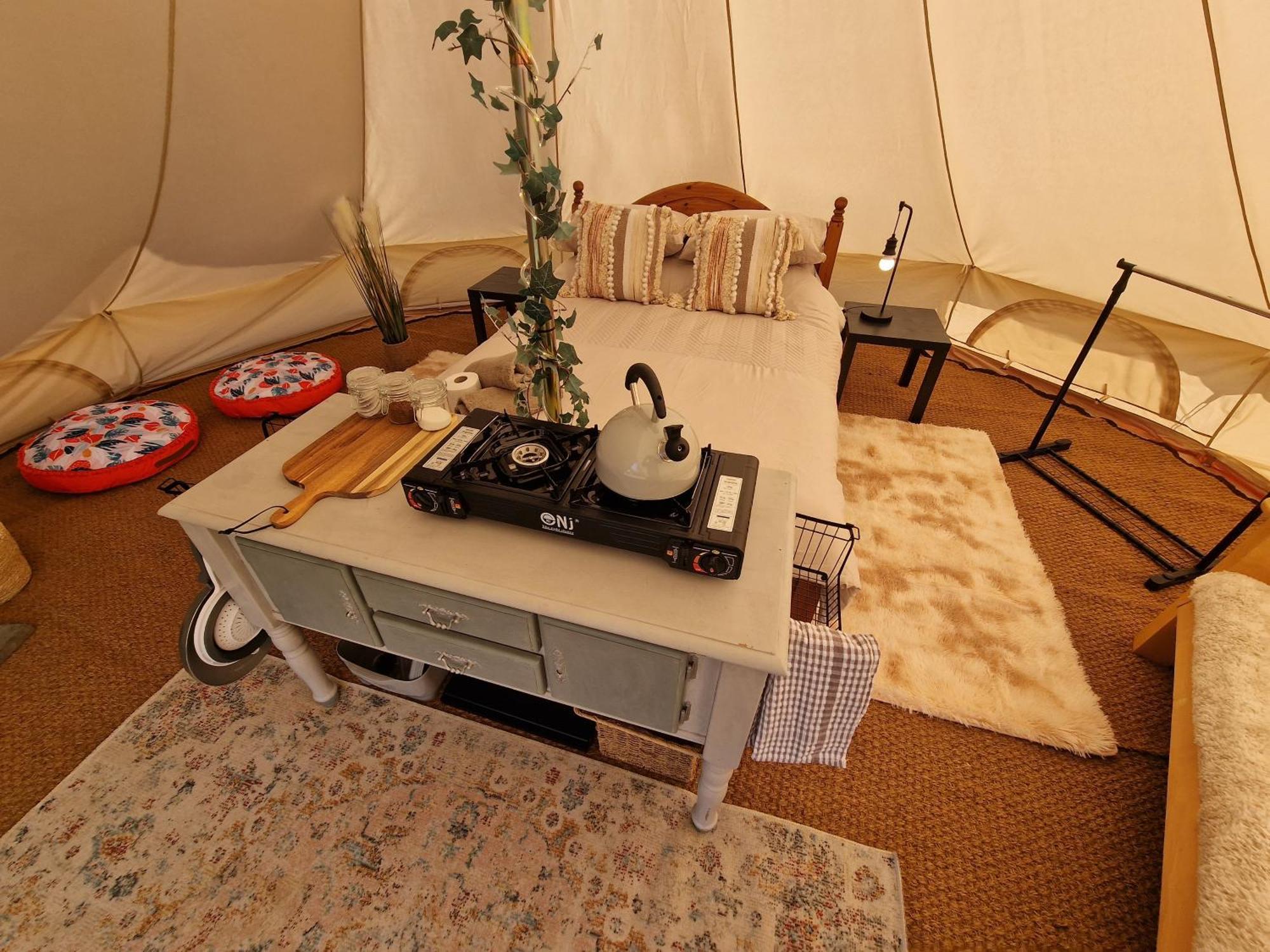 Beautiful 1-Bed Bell Tent In Holyhead Luaran gambar